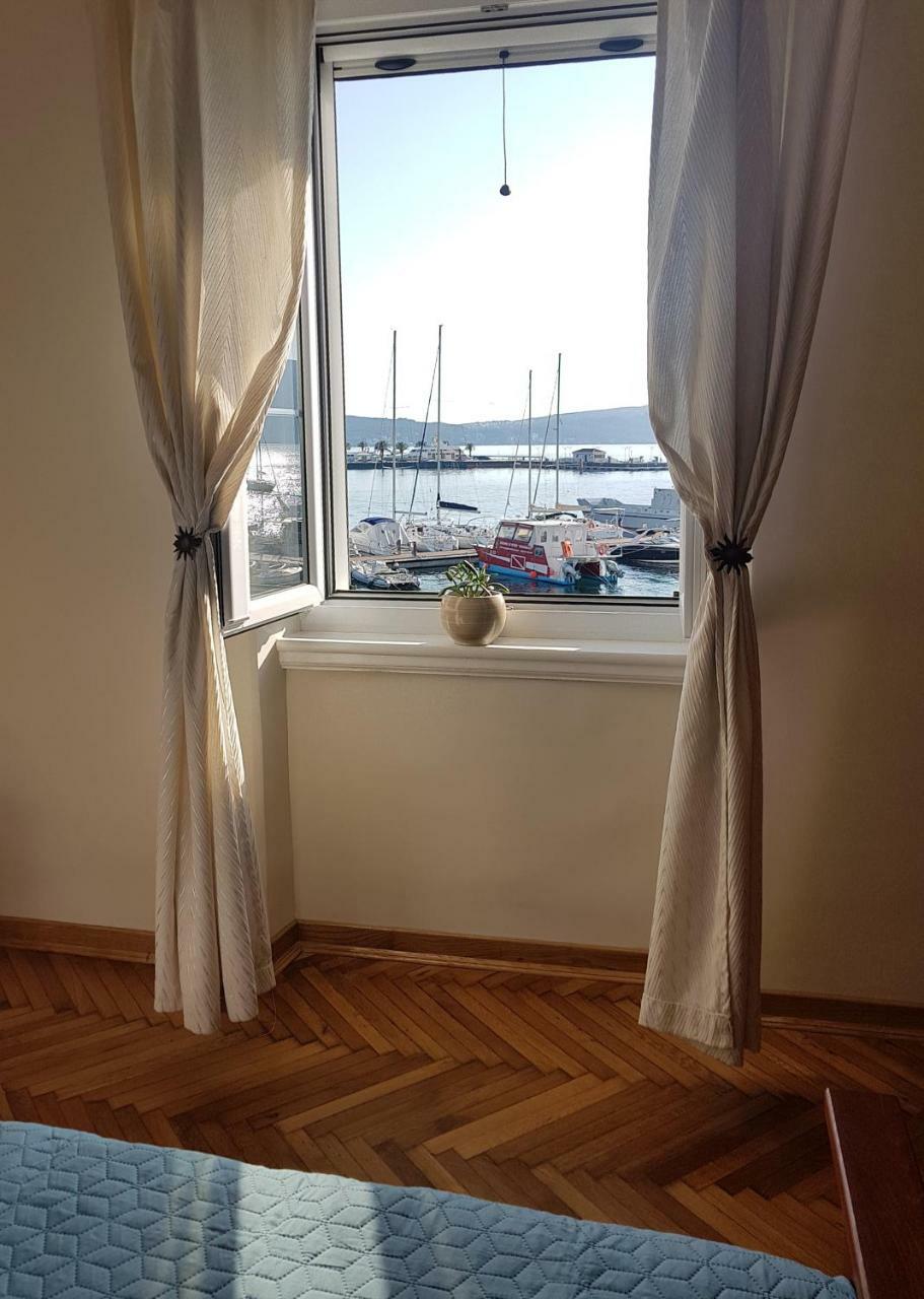 Apartman Natalia Tivat Exterior foto